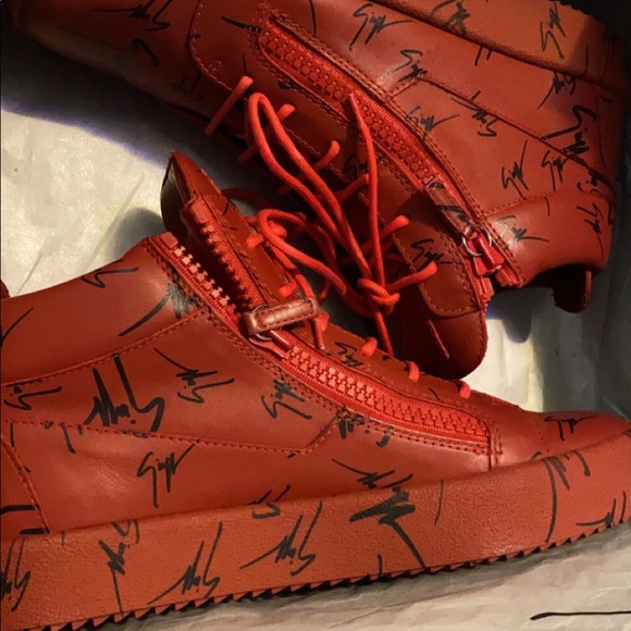 Giuseppe - Picture 2 of 2